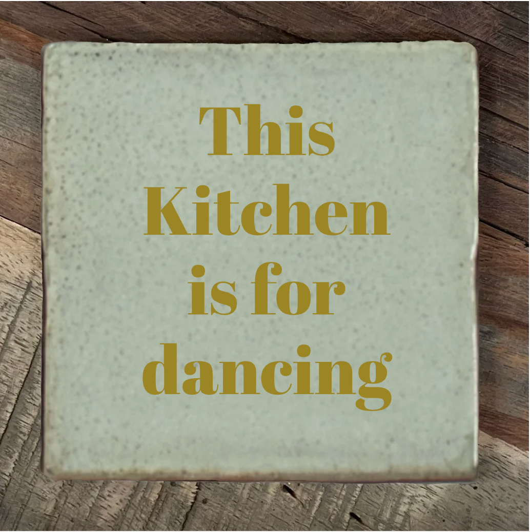 Label2X Tegeltje this kitchen is for dancing Tegeltje this kitchen is for dancing woonaccessoires homedecoratie